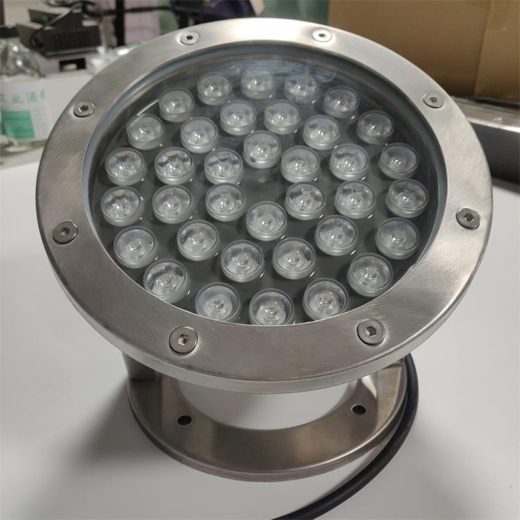 led underwater light